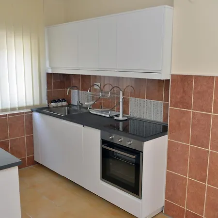 Affordable And Newly Renovated 1-bedroom Апартаменты Кралево