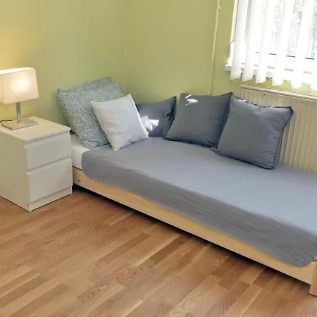 Affordable And Newly Renovated 1-bedroom *