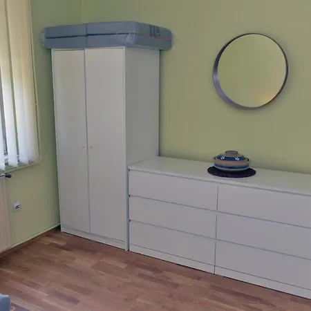 Affordable And Newly Renovated 1-bedroom Апартаменты *