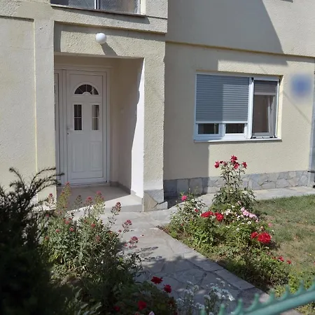 Affordable And Newly Renovated 1-bedroom