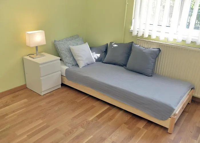 Affordable And Newly Renovated 1-bedroom *