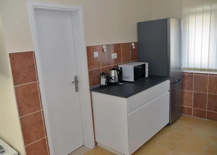 Affordable And Newly Renovated 1-bedroom 아파트